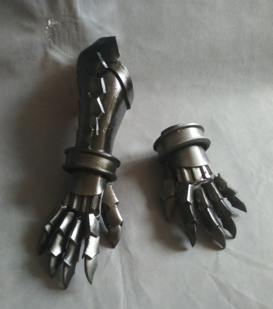 Fate/Apocrypha Archer of Red Atalanta Cosplay Hand Armor